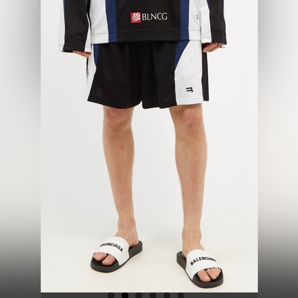 Balenciaga Logo-Embossed Rubber Pool Slides sandals size 10us brand new - Picture 3 of 6